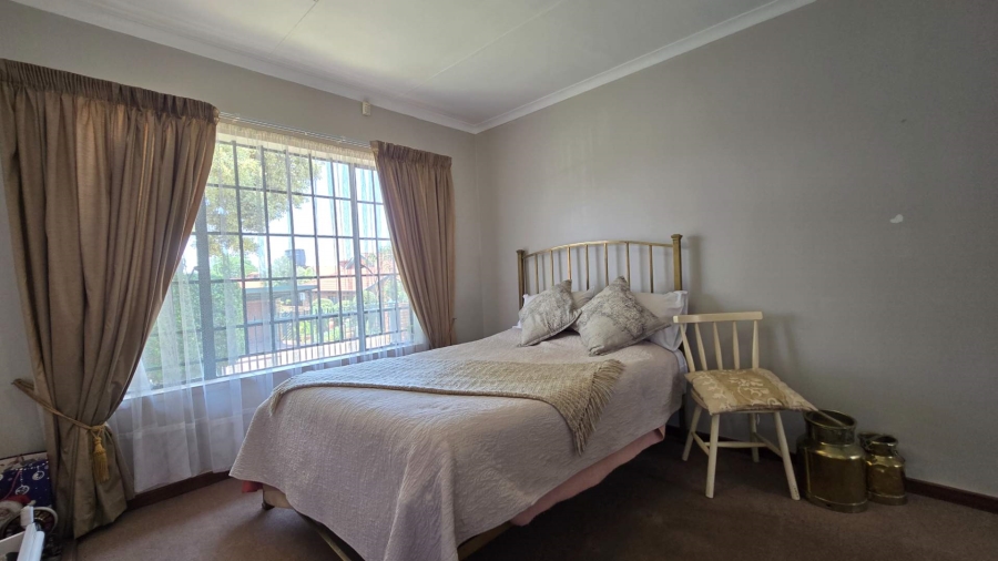 2 Bedroom Property for Sale in Magalieskruin Gauteng