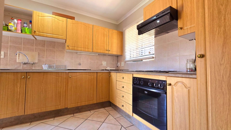 2 Bedroom Property for Sale in Magalieskruin Gauteng