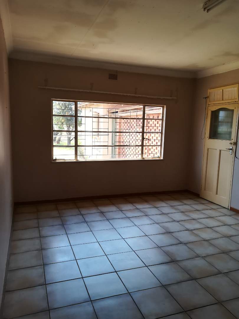 To Let 4 Bedroom Property for Rent in Waterval Gauteng