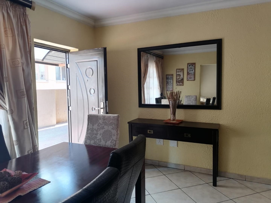 3 Bedroom Property for Sale in Birchleigh North Gauteng