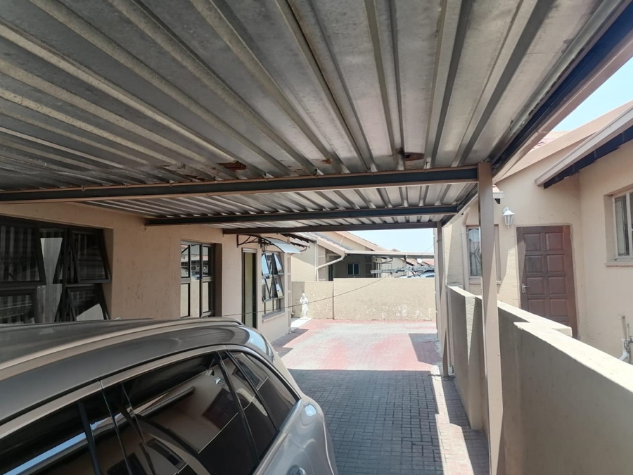 3 Bedroom Property for Sale in Birchleigh North Gauteng