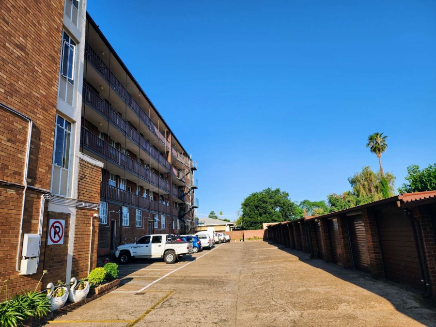 2 Bedroom Property for Sale in Wonderboom South Gauteng