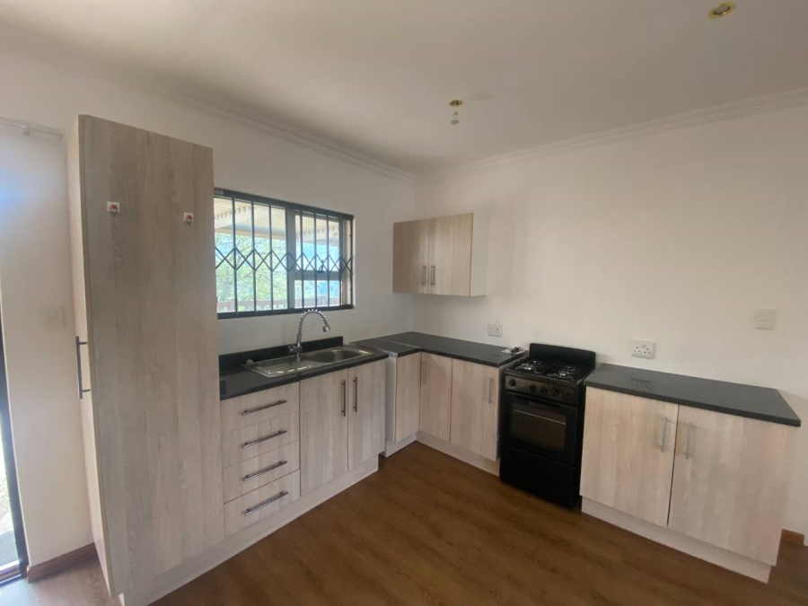 To Let 2 Bedroom Property for Rent in Rangeview Gauteng