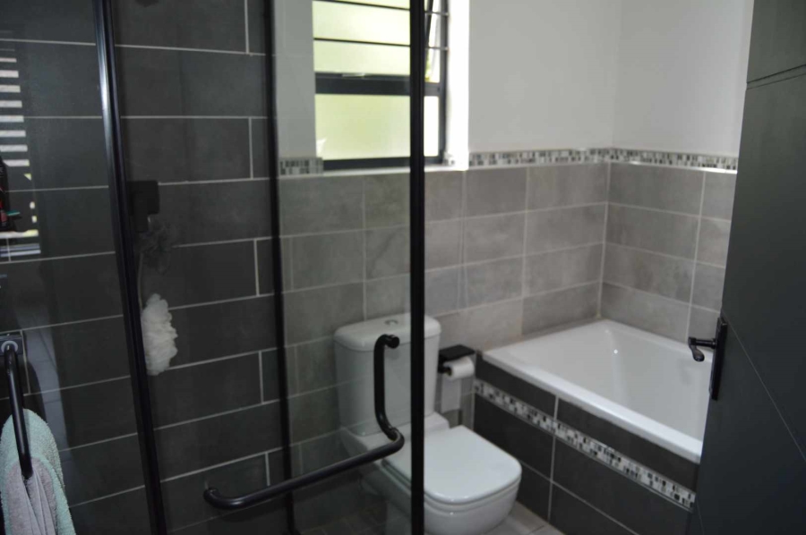 4 Bedroom Property for Sale in Verwoerdpark Gauteng