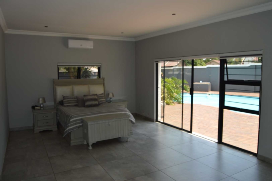 4 Bedroom Property for Sale in Verwoerdpark Gauteng