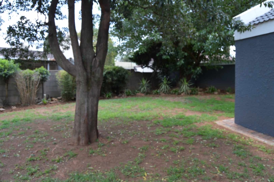 4 Bedroom Property for Sale in Verwoerdpark Gauteng