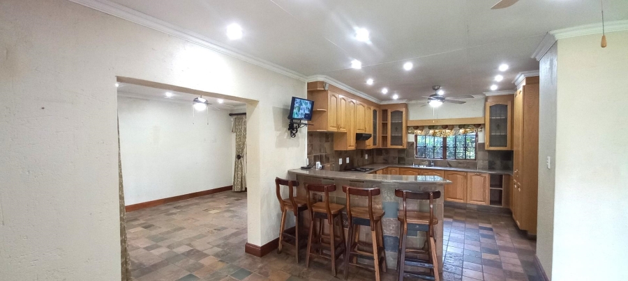 4 Bedroom Property for Sale in Waterkloof Gauteng