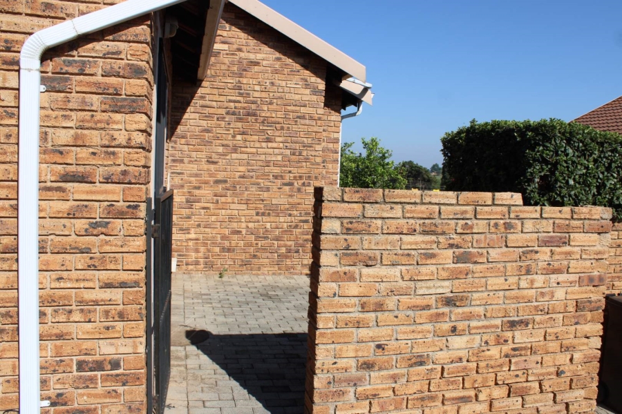 3 Bedroom Property for Sale in Wilgeheuwel Gauteng