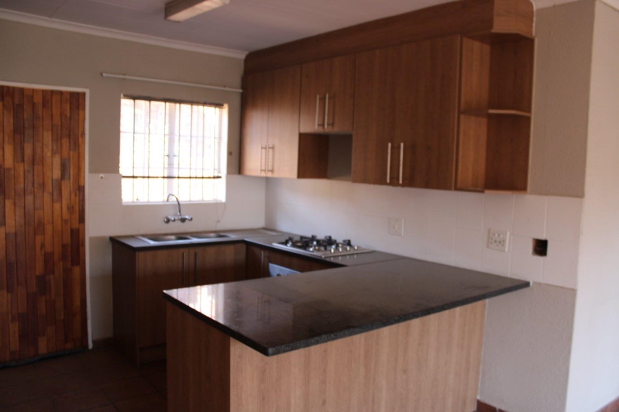 3 Bedroom Property for Sale in Wilgeheuwel Gauteng