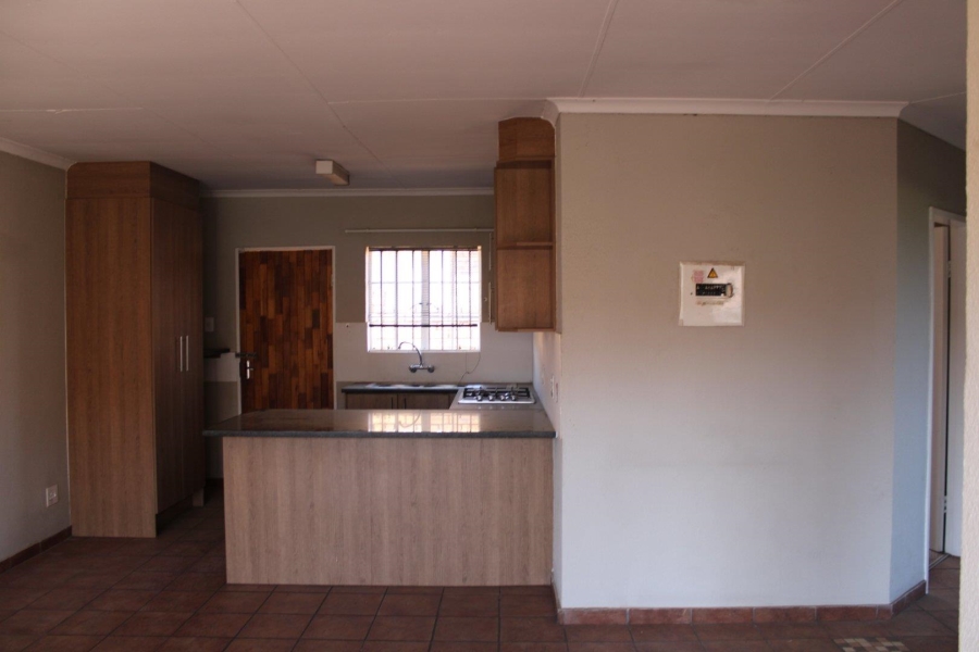 3 Bedroom Property for Sale in Wilgeheuwel Gauteng