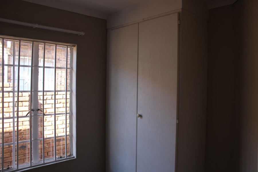 3 Bedroom Property for Sale in Wilgeheuwel Gauteng