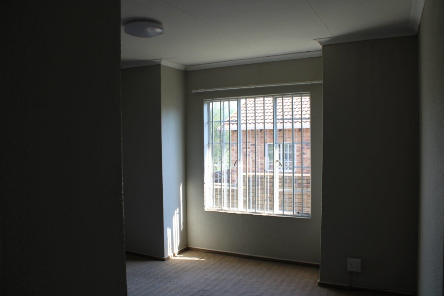 3 Bedroom Property for Sale in Wilgeheuwel Gauteng