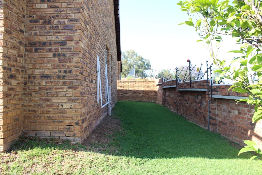 3 Bedroom Property for Sale in Wilgeheuwel Gauteng