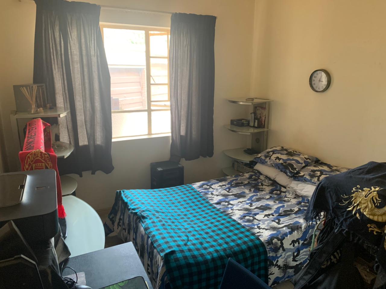2 Bedroom Property for Sale in Parkhill Gardens Gauteng