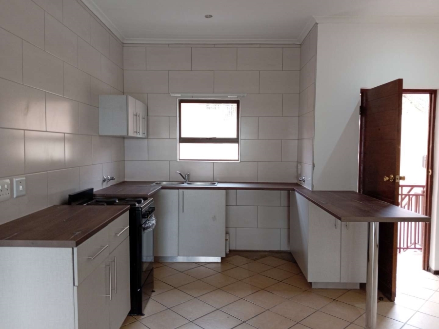 To Let 2 Bedroom Property for Rent in Sunnyrock Gauteng