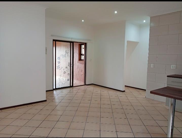 To Let 2 Bedroom Property for Rent in Sunnyrock Gauteng