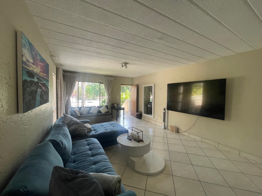 2 Bedroom Property for Sale in Sandown Gauteng