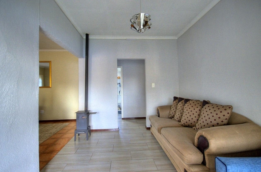 5 Bedroom Property for Sale in Brackendowns Gauteng