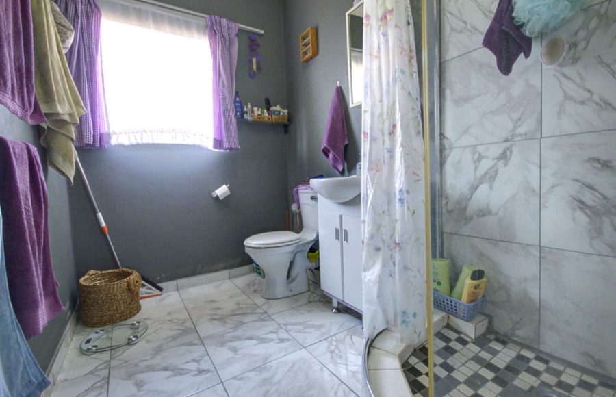 3 Bedroom Property for Sale in Brackendowns Gauteng