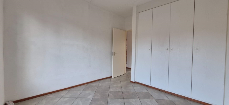 2 Bedroom Property for Sale in Honeydew Gauteng