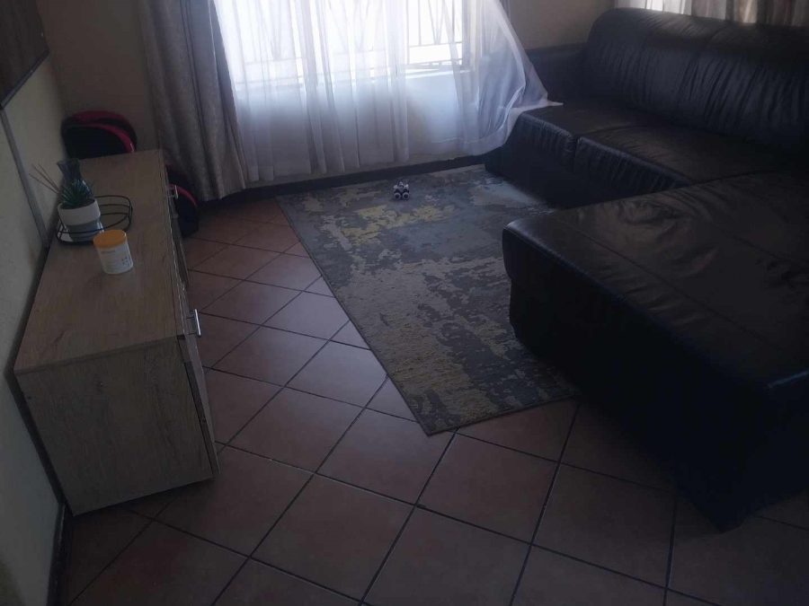 2 Bedroom Property for Sale in Mahube Valley Gauteng