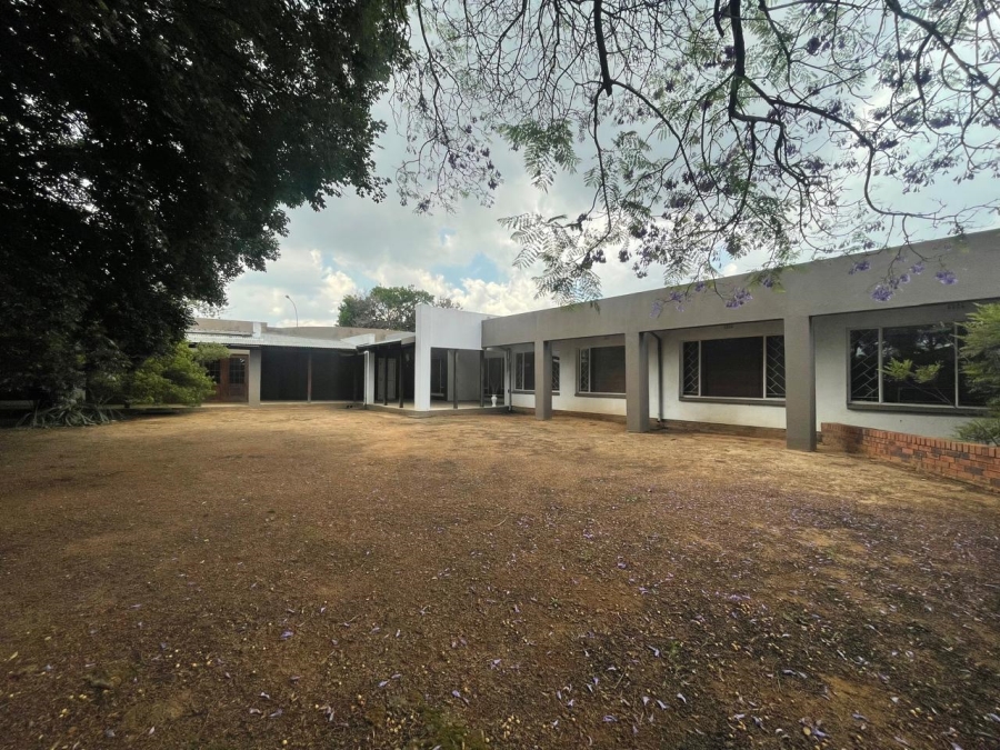 Commercial Property for Sale in Glen Marais Gauteng