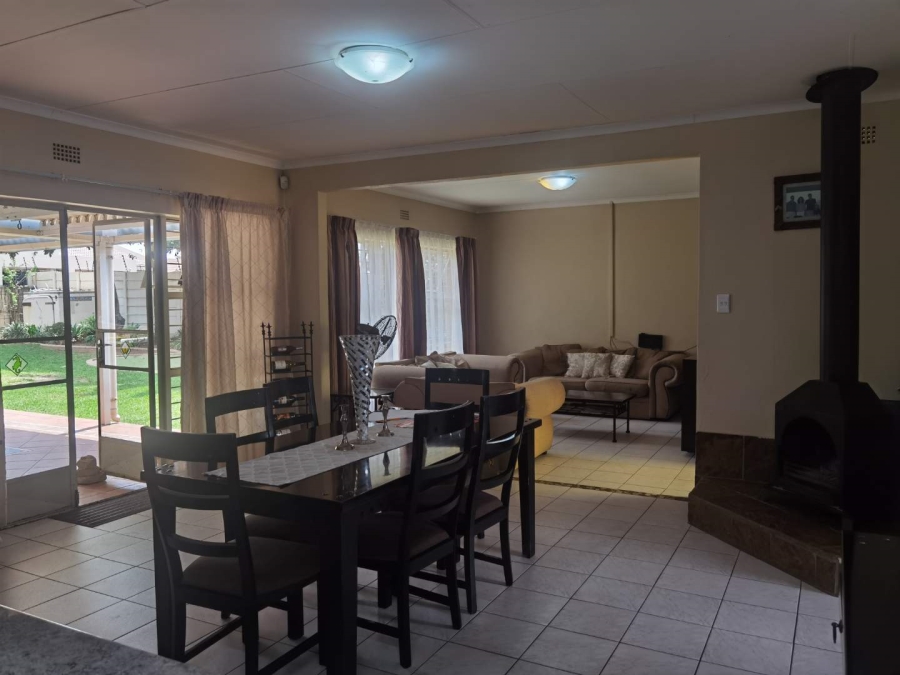 4 Bedroom Property for Sale in Van Riebeeck Park Gauteng