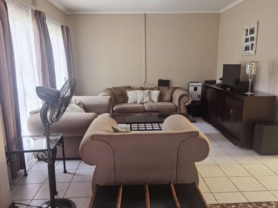 4 Bedroom Property for Sale in Van Riebeeck Park Gauteng