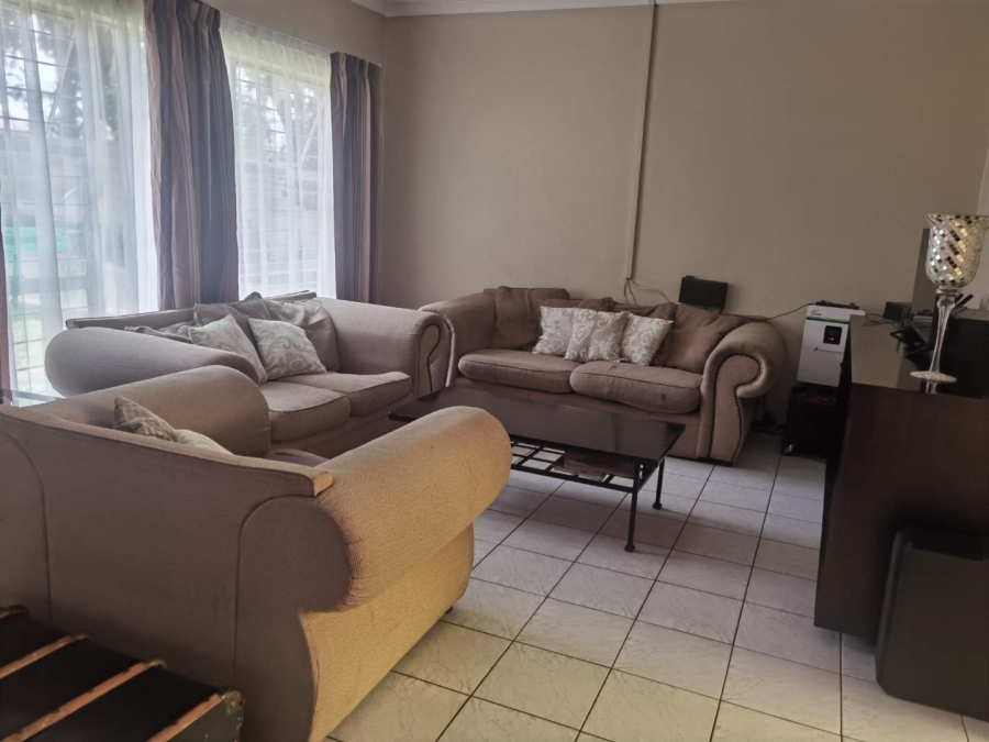 4 Bedroom Property for Sale in Van Riebeeck Park Gauteng