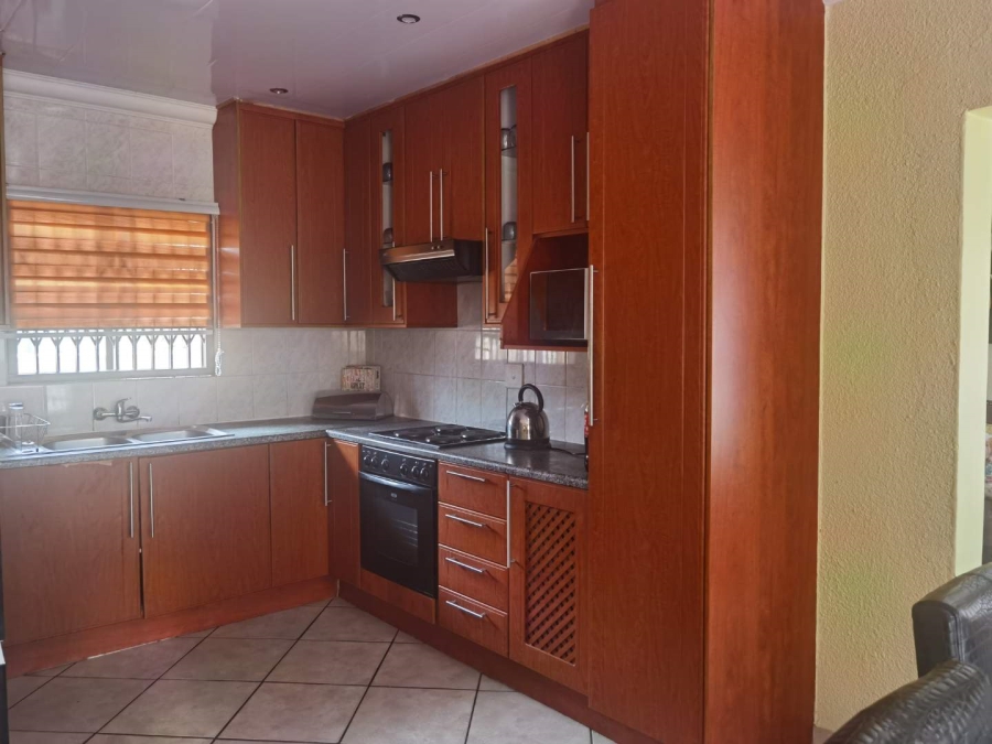 3 Bedroom Property for Sale in Birchleigh North Gauteng