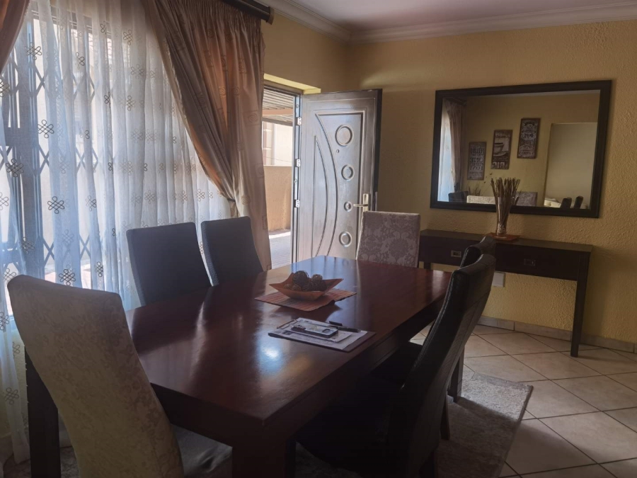 3 Bedroom Property for Sale in Birchleigh North Gauteng