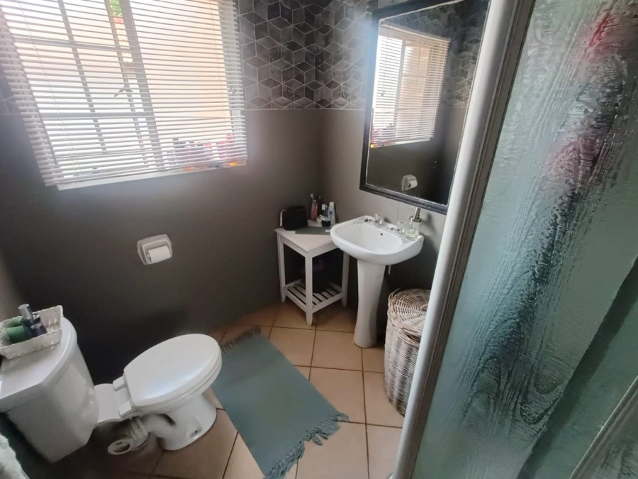 2 Bedroom Property for Sale in Eco Park Gauteng