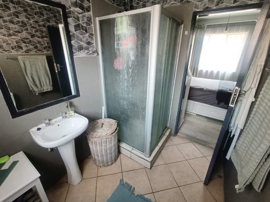 2 Bedroom Property for Sale in Eco Park Gauteng