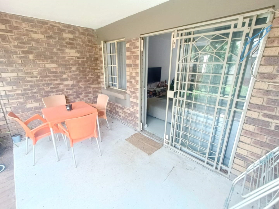 2 Bedroom Property for Sale in Eco Park Gauteng