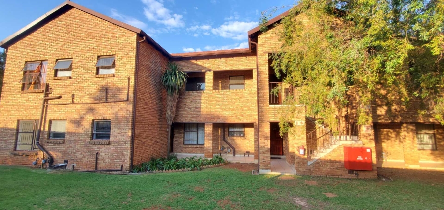 2 Bedroom Property for Sale in Willowbrook Gauteng