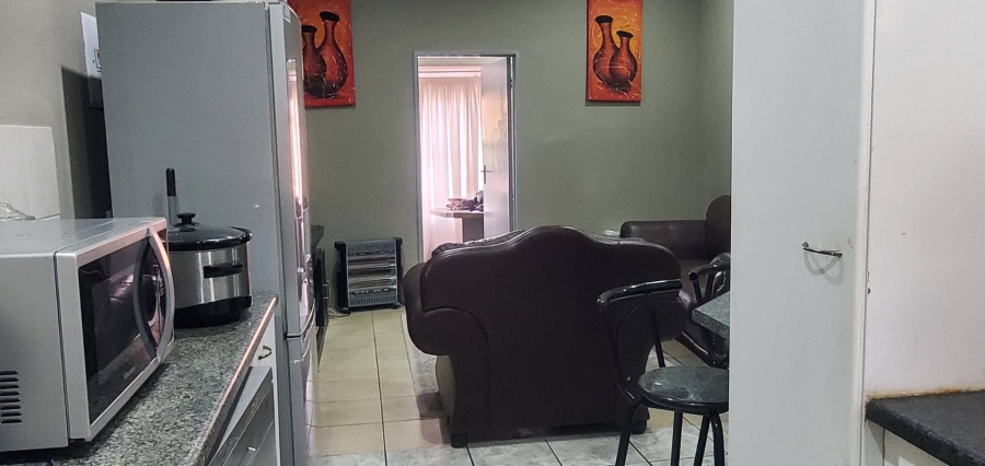 2 Bedroom Property for Sale in Willowbrook Gauteng