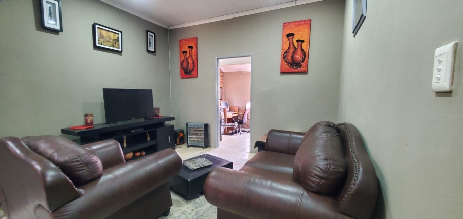 2 Bedroom Property for Sale in Willowbrook Gauteng