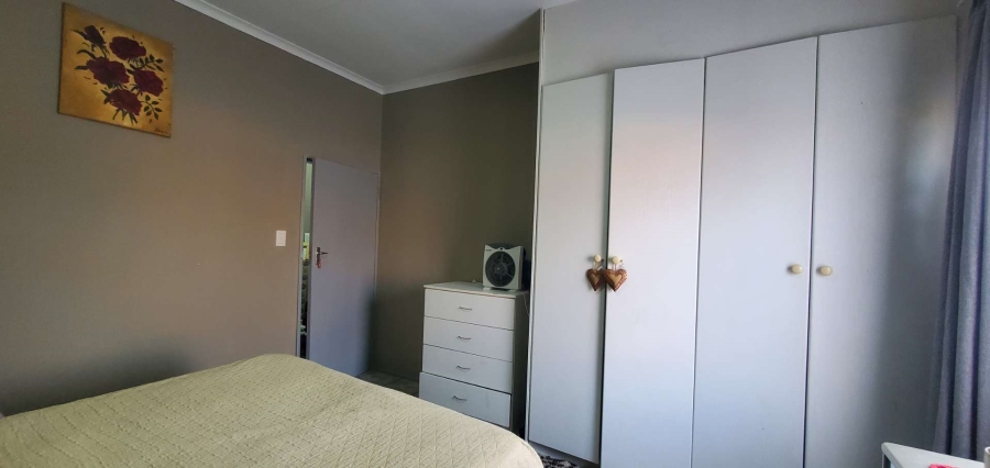 2 Bedroom Property for Sale in Willowbrook Gauteng