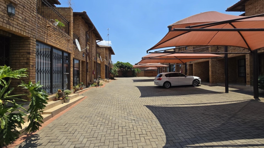 2 Bedroom Property for Sale in Florentia Gauteng