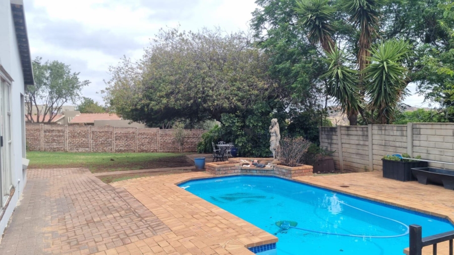 3 Bedroom Property for Sale in Suideroord Gauteng