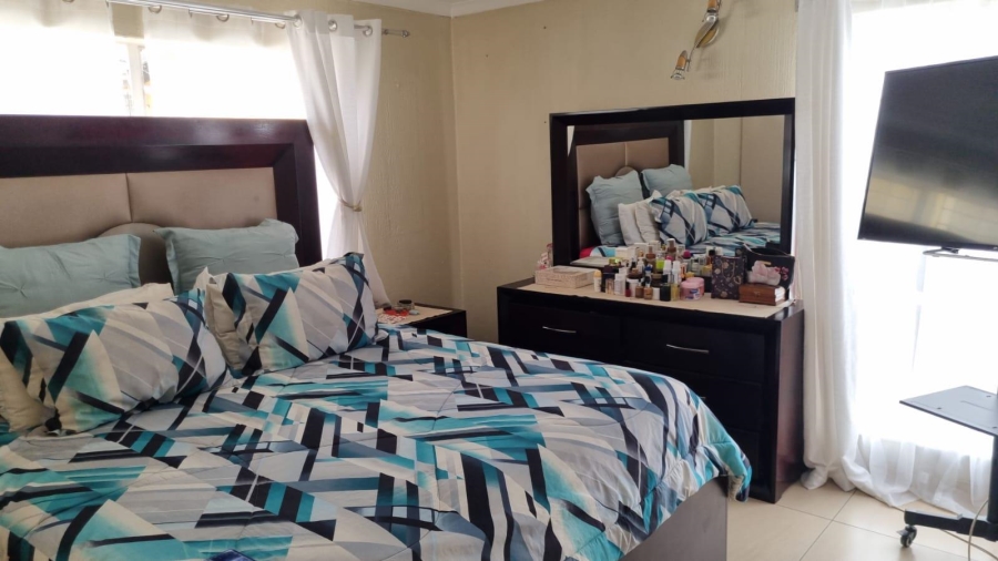 3 Bedroom Property for Sale in Suideroord Gauteng