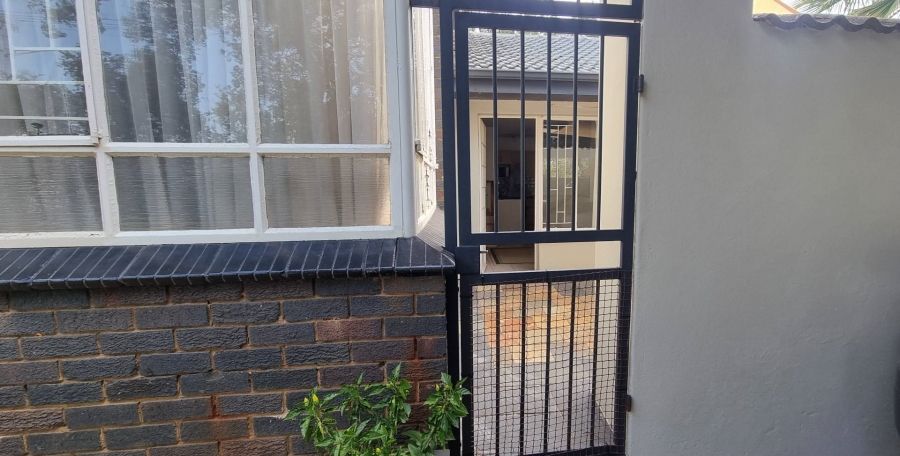 To Let 1 Bedroom Property for Rent in Murrayfield Gauteng