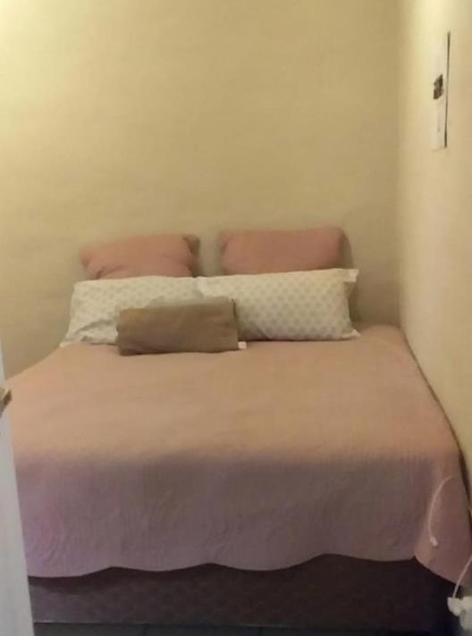 To Let 1 Bedroom Property for Rent in Waverley Gauteng