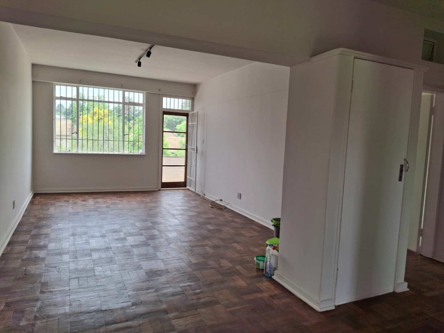 To Let 1 Bedroom Property for Rent in Waverley Gauteng