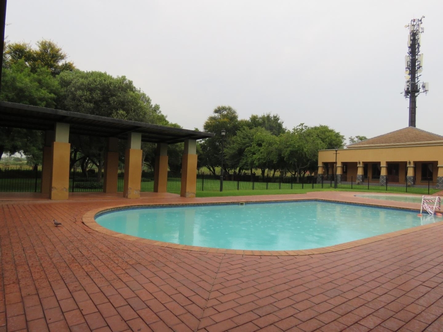 2 Bedroom Property for Sale in Eco Park Gauteng