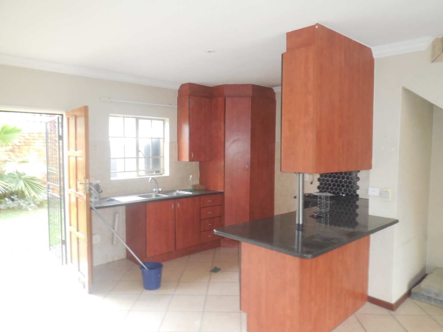 To Let 2 Bedroom Property for Rent in Willow Park Manor Gauteng