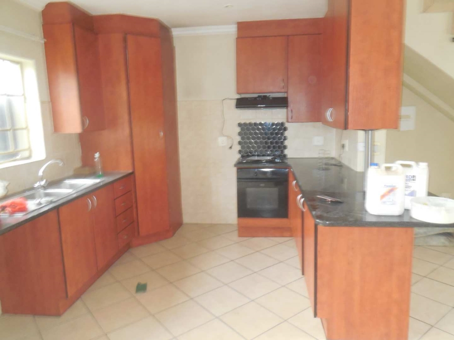 To Let 2 Bedroom Property for Rent in Willow Park Manor Gauteng