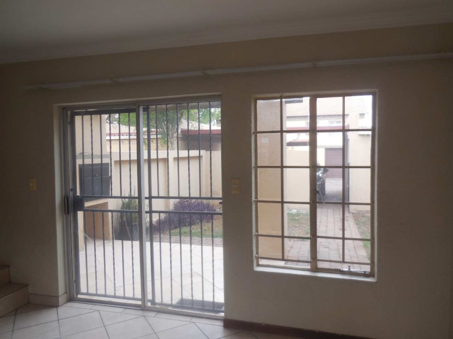 To Let 2 Bedroom Property for Rent in Willow Park Manor Gauteng