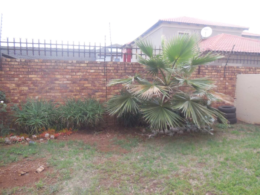 To Let 2 Bedroom Property for Rent in Willow Park Manor Gauteng