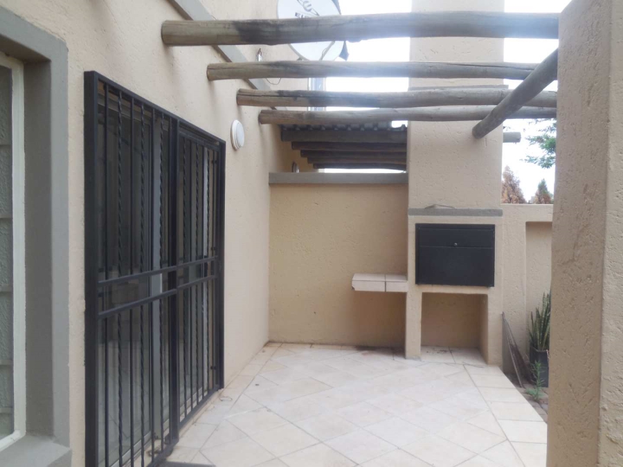 To Let 2 Bedroom Property for Rent in Willow Park Manor Gauteng